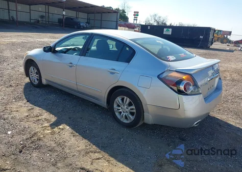 2011 Nissan Altima 2.5 S z USA, uszkodzony, nr VIN 1N4AL2AP3BN461241